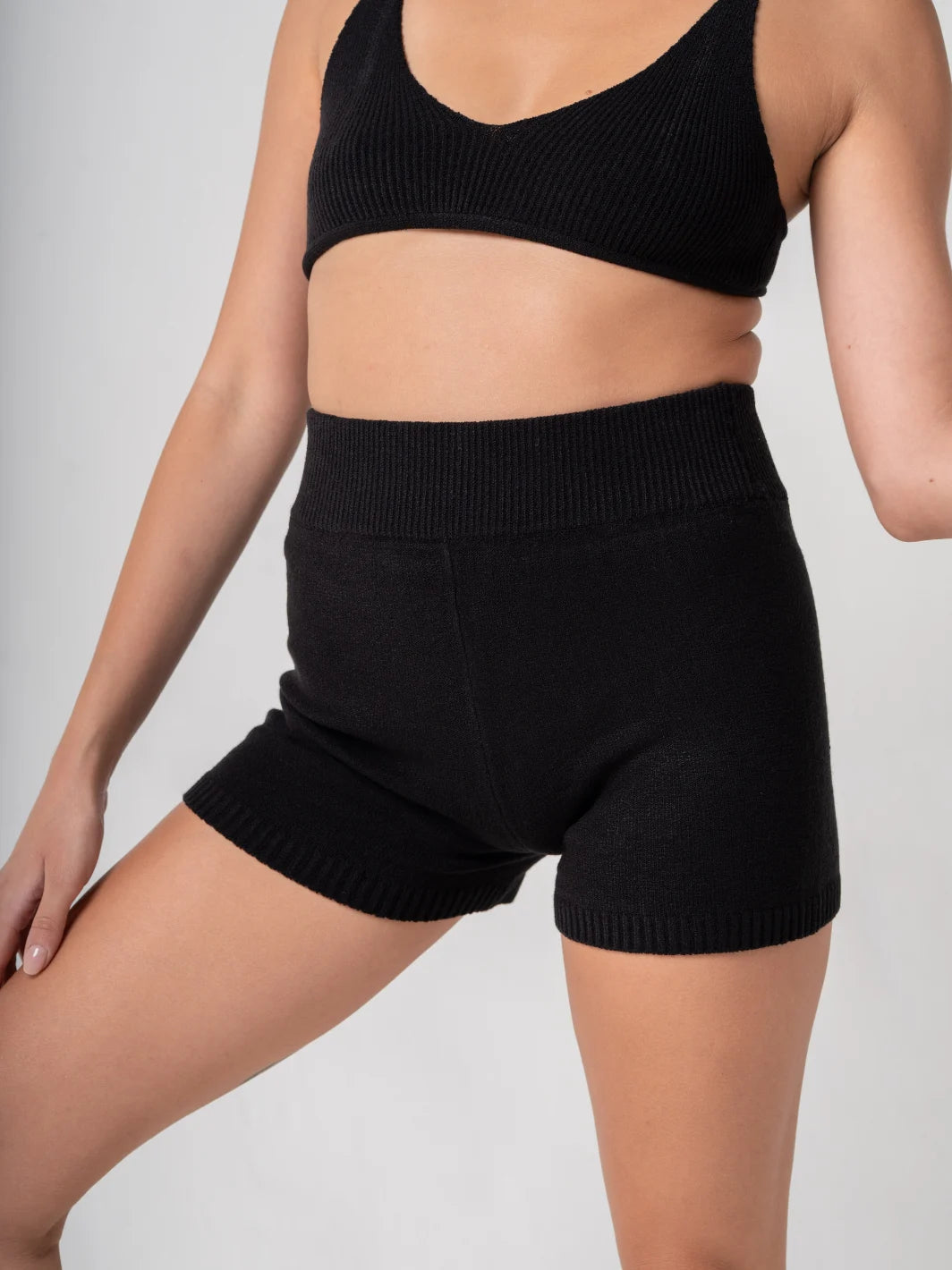 Lido Short Black